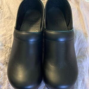 Dansko Leather Clog. Excellent condition.